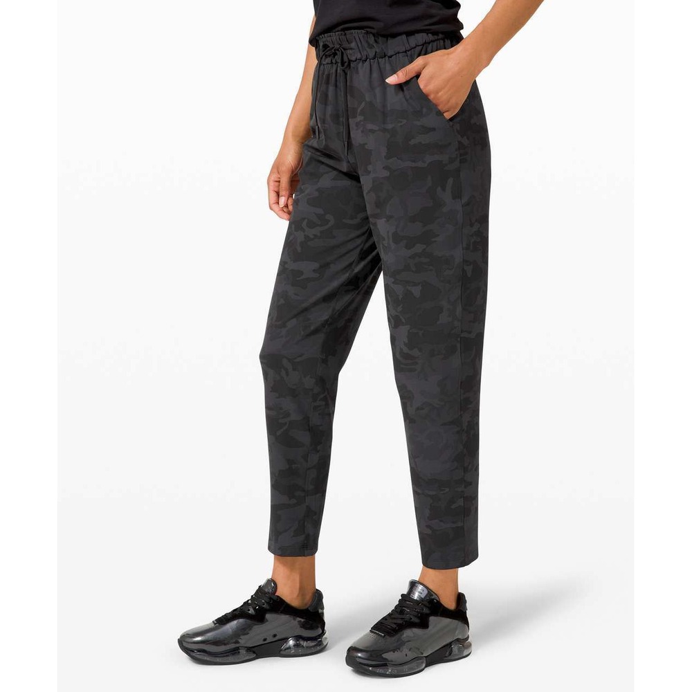 LULULEMON Pants Womens 10 Keep Moving 7/8 High Rise Incognito Camo Deep Gray